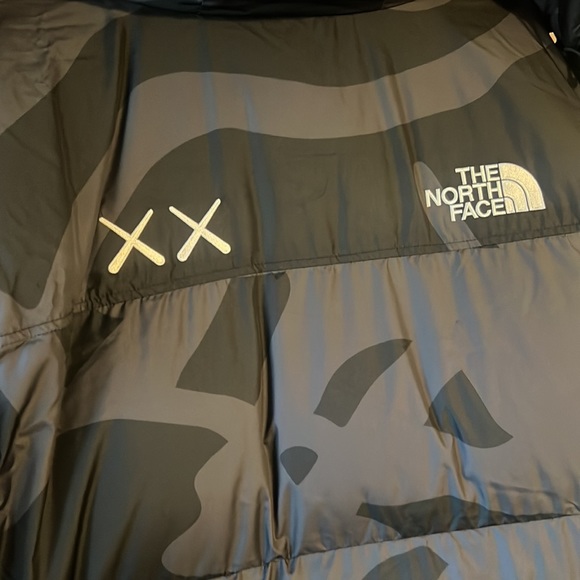 COPY - The North Face x Kaws 94 Himalayan down jacket - Picture 3 of 5